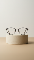 Vintage-inspired round eyeglasses frame
